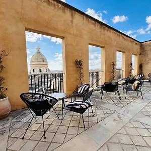 Albergue Della Gioventu - Il Castello, Noto